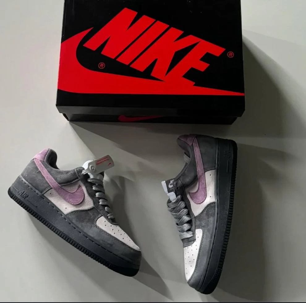 Airforce 1 Pigeon Purple | Black Rolls