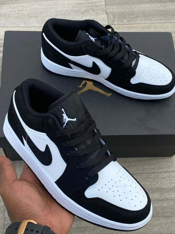 Air Jordan 1 Low “Black & White Suede”